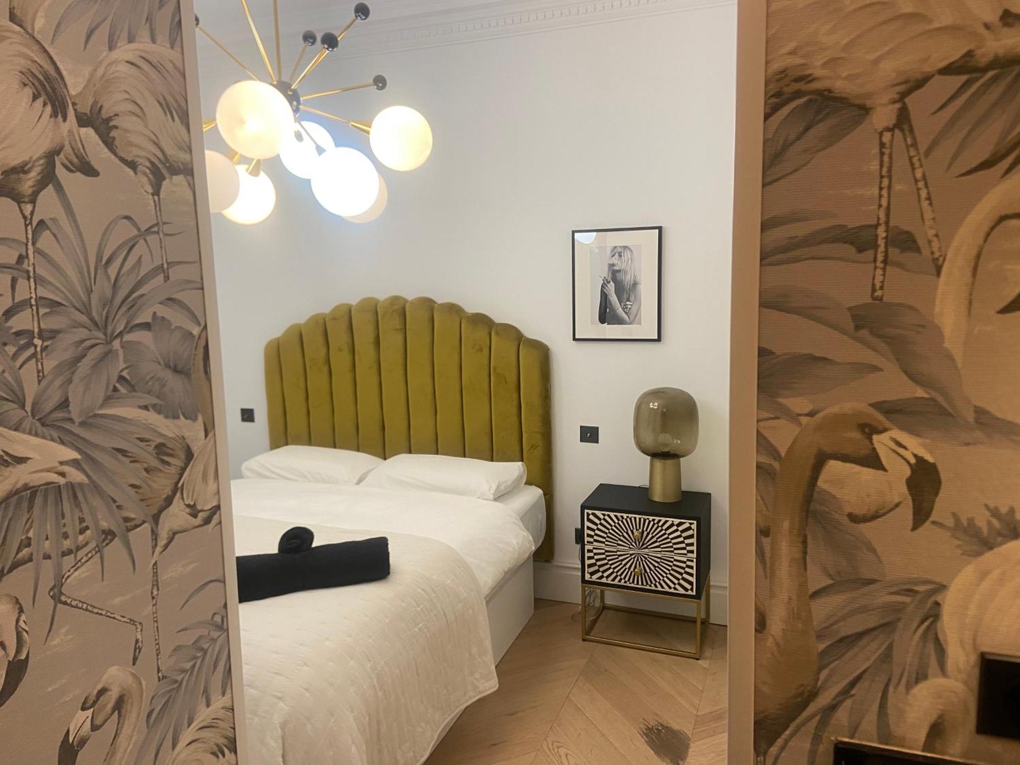 Luxury Apartment In Gran Via Madrid Exterior photo